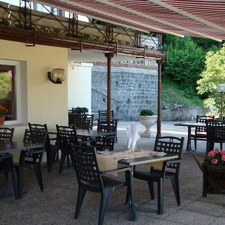 Hotel Restaurant Le Chalet Cortaillod Eksteriør bilde