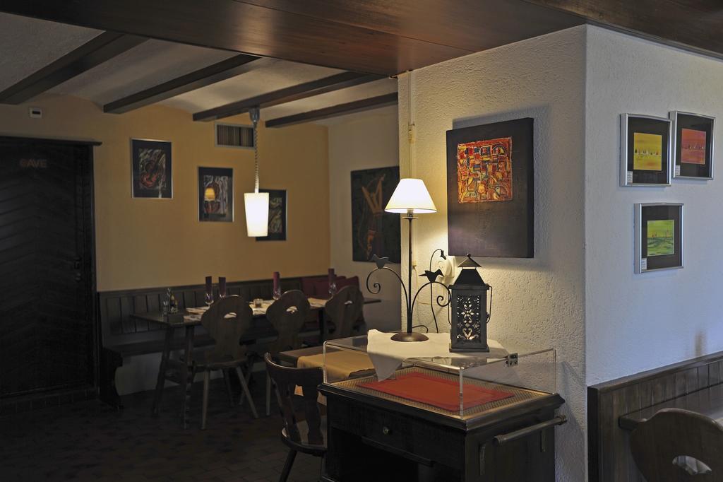 Hotel Restaurant Le Chalet Cortaillod Eksteriør bilde