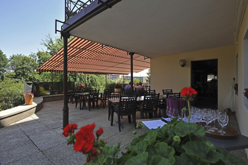 Hotel Restaurant Le Chalet Cortaillod Eksteriør bilde